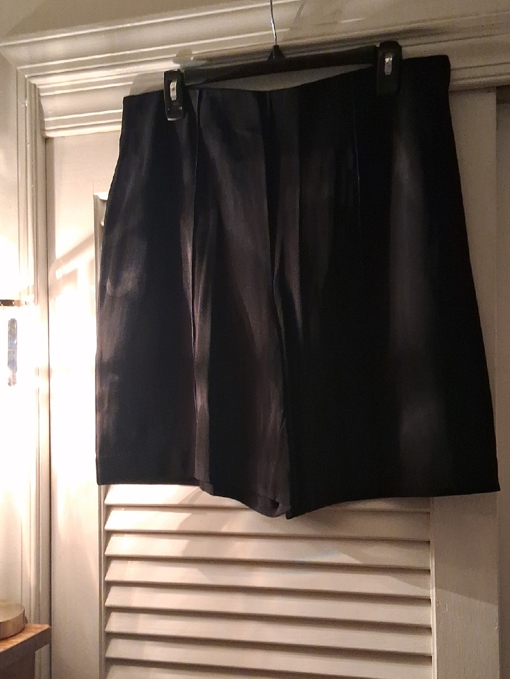 Boston Proper Beyond Travel 7" Bermuda Shorts